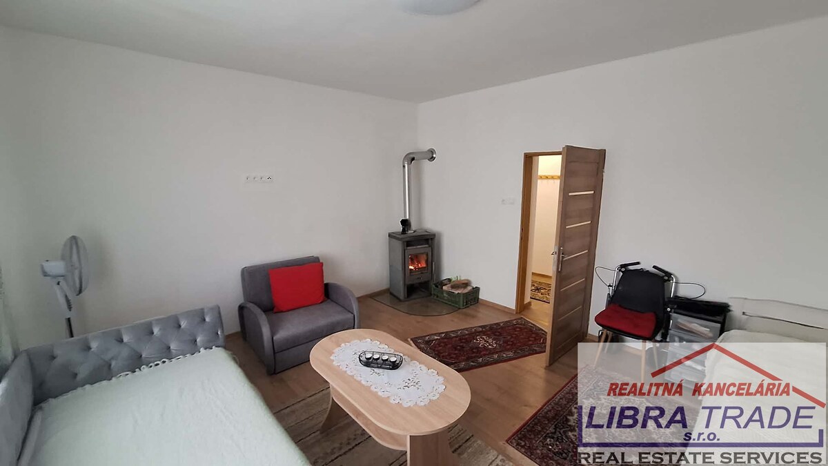 EXKLUZÍVNY PREDAJ - Kompletne prerobený 3 izbový rodinný dom vo Veľkom Ostrove  — foto 14