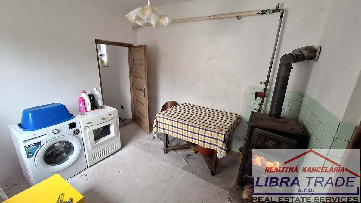 EXKLUZÍVNY PREDAJ - Kompletne prerobený 3 izbový rodinný dom vo Veľkom Ostrove  — foto 19