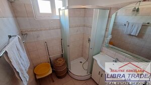 EXKLUZÍVNY PREDAJ - čiastočne prerobený 3 Izbový prízemný rodinný dom v Komárne DOHODA MOŽNÁ! — foto 14