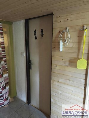 PREDAJ chata s krásnou terasou v chatovej oblasti  Kováčovo - Chľaba pri Štúrove. — foto 22