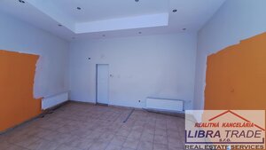 PREDAJ - Obchodného priestoru/kancelárie v centre Nových Zámkov DOHODA MOŽNÁ!  — foto 3