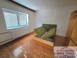 Ponúkame na predaj rodinný dom s pekným pozemkom v obci Nána. — foto 6
