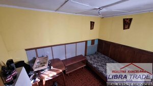 PREDAJ - záhrada s drevenou chatou v Komárne  — foto 5