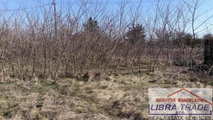 EXKLUZÍVNY PREDAJ - záhrada v Novej Stráži na výstavbu záhradnej chaty.  — foto 1