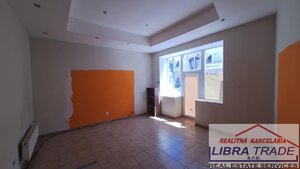 PREDAJ - Obchodného priestoru/kancelárie v centre Nových Zámkov DOHODA MOŽNÁ!  — foto 1