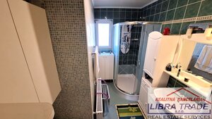 EXKLUZÍVNY PREDAJ - Zariadený kompletne prerobený 5 izbový rodinný dom v Komárne časť Nová Stráž — foto 20