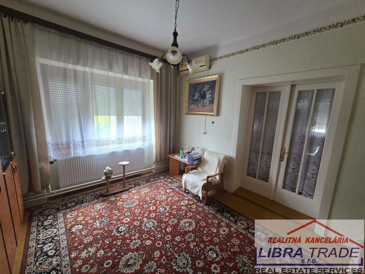 Ponúkame na predaj rodinný dom s pekným pozemkom v obci Gbelce. — foto 8