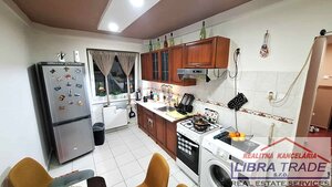 EXKLUZÍVNY PREDAJ - Kompletne prerobený 2 izbový tehlový byt v Komárne  — foto 1
