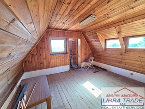 Ponúkame na predaj chatu s pekným pozemkom a krásnym výhľadom pri Štúrove. — foto 3