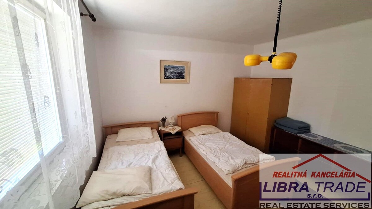 PREDAJ - rodinný dom v areály kúpaliska v PATINCIACH ! DOHODA MOŽNÁ! — foto 17