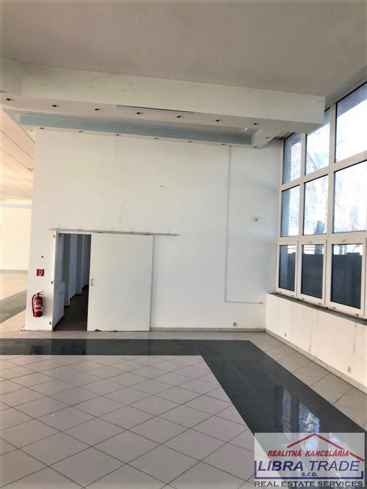 PREDAJ/PRENÁJOM - skladových - výrobných - obchodných logistických priestorov vhodné na skladovanie v Hurbanove — foto 16