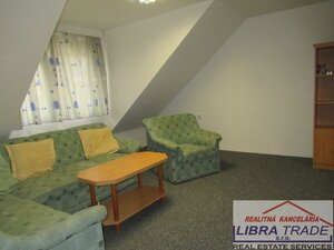 Na podnikateľské účely - Na predaj tri stavby v radovej zástavbe na Nábrežnej ulici v Nových Zámkoch. — foto 6