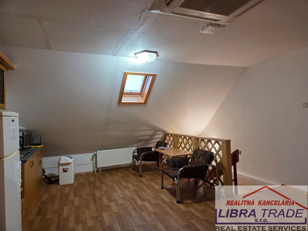 Radová zástavba na podnikateľské účely na predaj v Nových Zámkoch. — foto 8