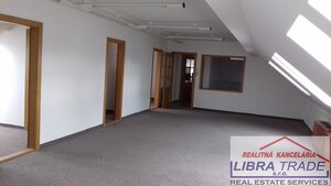 Ponúkame na prenájom 8 kancelárskych priestorov rozlohou od 12,7 m2  do 94 m2 — foto 6