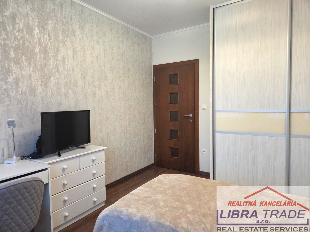 Exkluzívny rodinný dom  na predaj v Nových Zámkoch. — foto 15