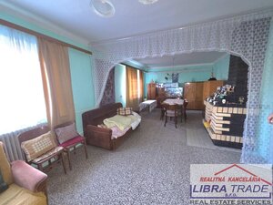 PREDAJ poschodový rodinný dom v obci Pastovce s pekným pozemkom. ODPORÚČAME. — foto 5