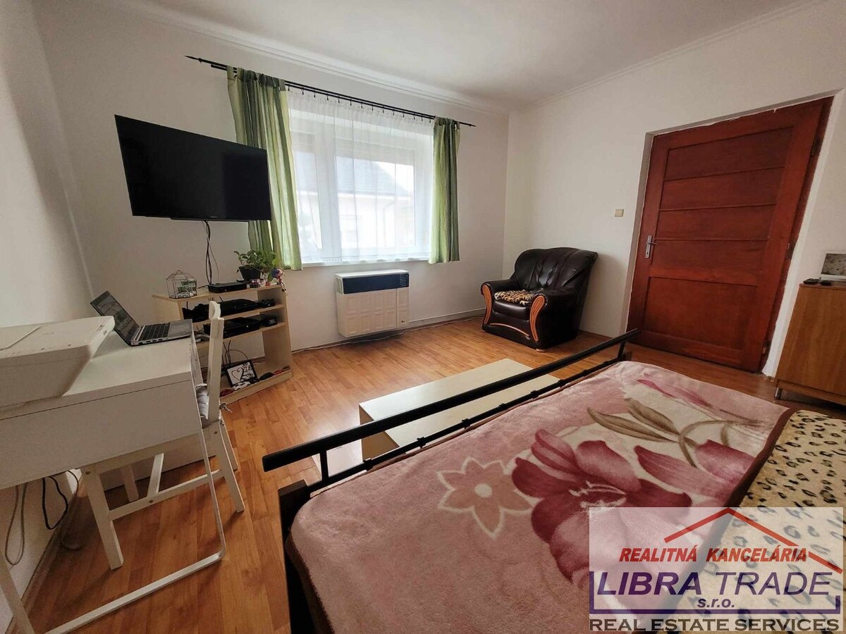 Ponúkame na predaj rodinný dom v Štúrove. — foto 2