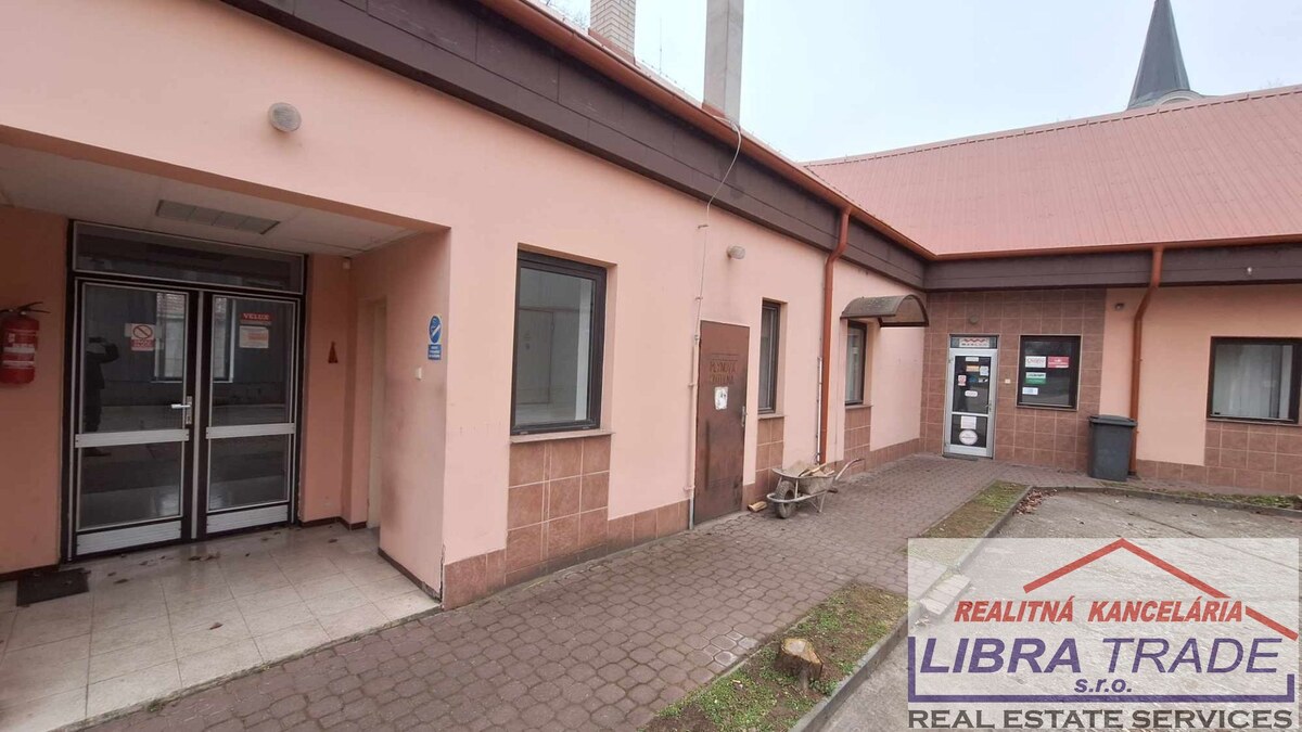 PREDAJ - PRIEMYSELNÉHO AREÁLU V KOMÁRNE ČASŤ NOVÁ STRÁŽ  DOHODA MOŽNÁ!