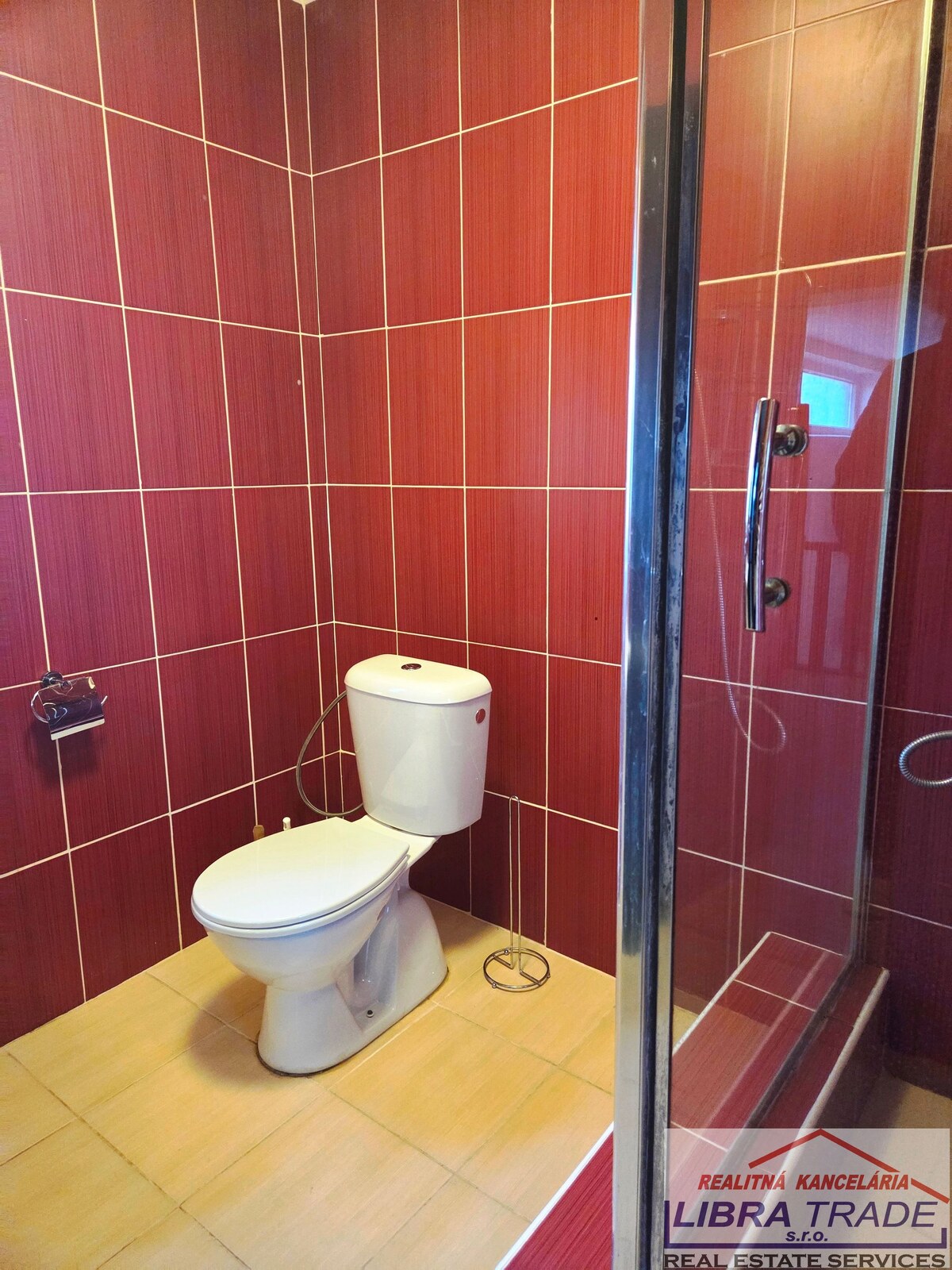 Rodinný dom na predaj v Nových Zámkoch. — foto 10
