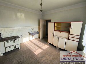 Veľký 4-izbový dom v obci Kamenín ZNÍŽENÁ CENA!!!! — foto 7
