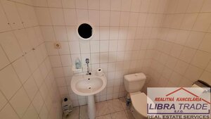 NA PRENÁJOM VÁM PONÚKAM PRIEMYSELNÝ AREÁL S ADMINISTRATÍVNOU BUDOVOU, SKLADOVÝMI PRIESTORMI — foto 20