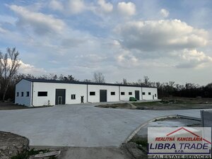 NA PRENÁJOM vám ponúkam murovaný sklad s 3 garážovými bránami a kanceláriami v Komárne — foto 4