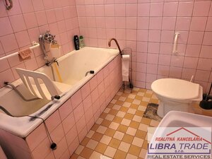 Ponúkame na predaj tehlový rodinný dom s garážou v obci Salka. — foto 8