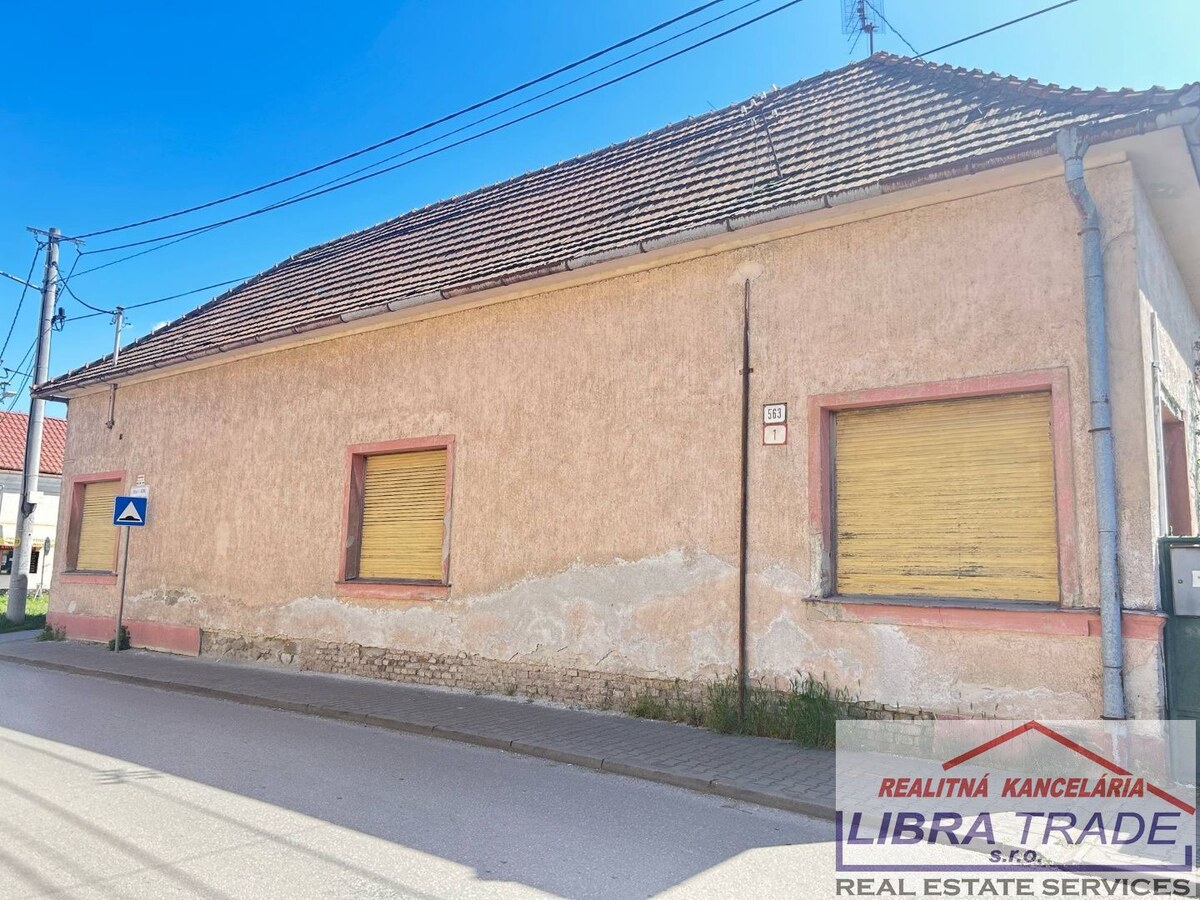 ŠTÚROVO - rodinný dom v centre mesta Štúrova vhodný aj na podnikanie. — foto 2