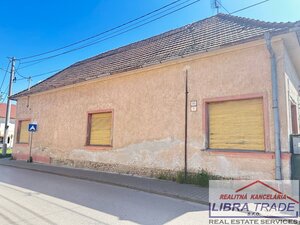 ŠTÚROVO - rodinný dom v centre mesta Štúrova vhodný aj na podnikanie. — foto 2