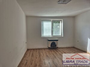Rodinný dom na predaj v obci Pribeta. — foto 9