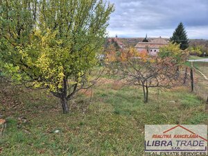 Stavebný pozemok v obci Dulovce. — foto 3