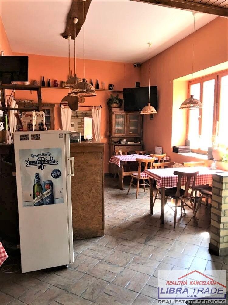 PREDAJ - ZABEHNUTÝ PENZIÓN S REŠTAURÁCIOU V CENTRE KOMÁRNA — foto 8