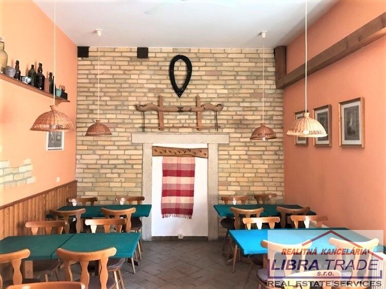 PREDAJ - ZABEHNUTÝ PENZIÓN S REŠTAURÁCIOU V CENTRE KOMÁRNA — foto 10