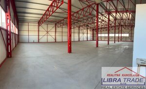 Hala do prenájmu v Nových Zámkoch. — foto 3