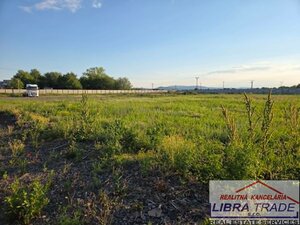 Ponúkame na predaj pozemok 8010 m2 na podnikateľské účely v Štúrove. — foto 7