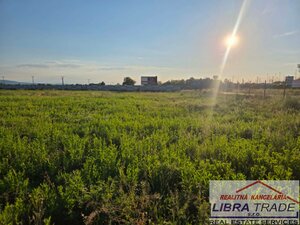 Ponúkame na predaj pozemok 8010 m2 na podnikateľské účely v Štúrove. — foto 8