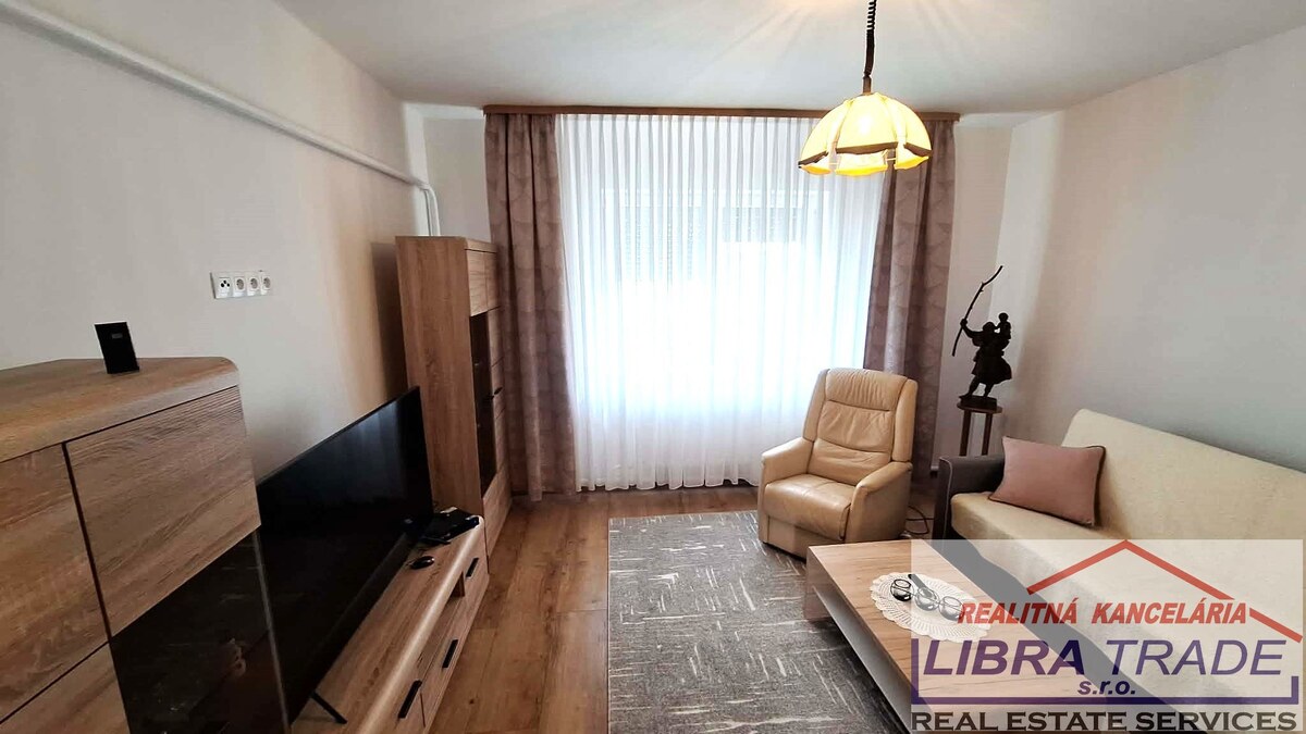 EXKLUZÍVNY PREDAJ - Kompletne prerobený 3 izbový rodinný dom so zariadením vo Veľkom Ostrove, dedinka pri Kolárove — foto 13