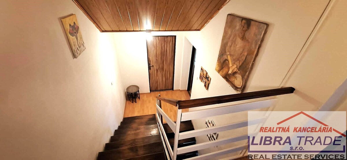 EXKLUZÍVNY PREDAJ - čiastočne prerobený 5 izbový rodinný dom v Novej Stráži  — foto 11
