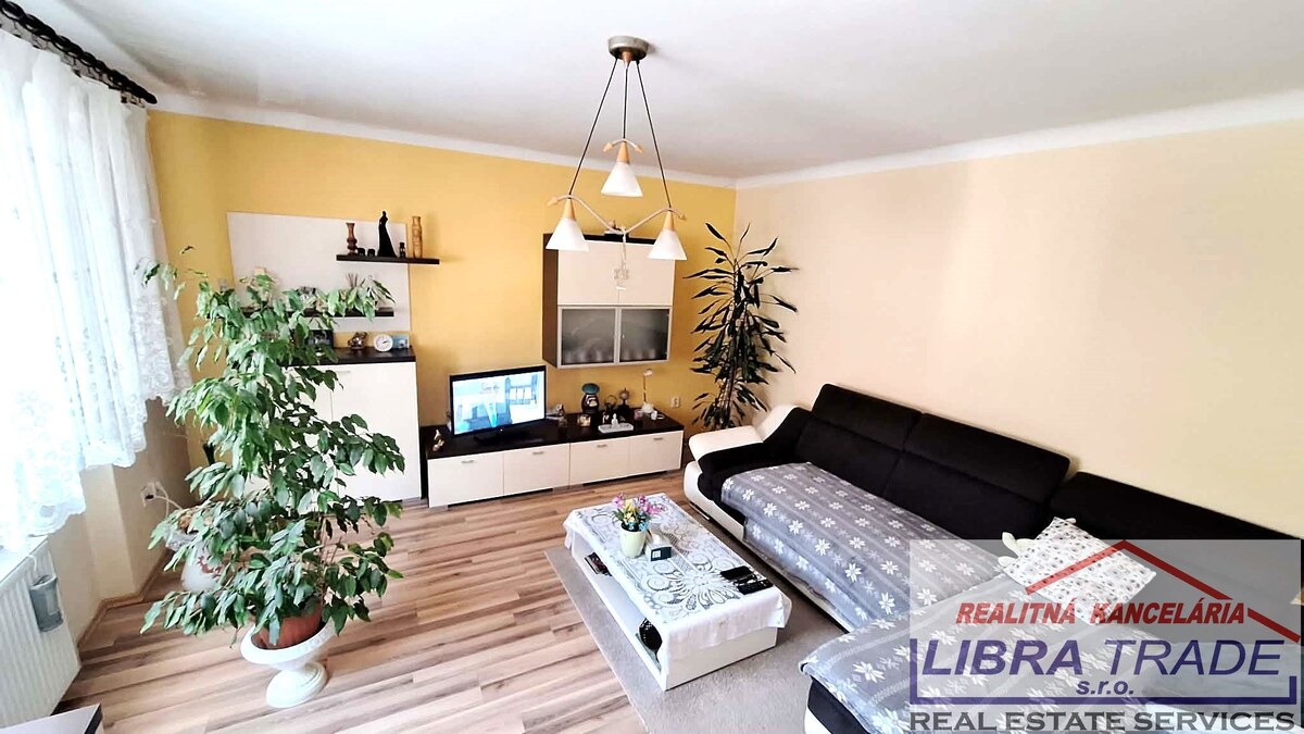EXKLUZÍVNY PREDAJ - Kompletne prerobený 2 izbový tehlový byt v Komárne  — foto 12
