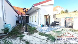 PREDAJ - Kompletne prerobený 4 izbový rodinný dom v CENTRE Komárna pamiatková zóna VÝHODNÝ KÚPA!  — foto 26