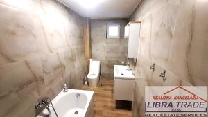 PREDAJ - Kompletne prerobený 4 izbový rodinný dom v CENTRE Komárna pamiatková zóna VÝHODNÝ KÚPA!  — foto 9