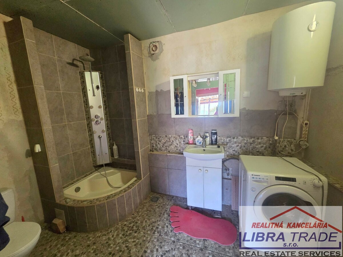 Ponúkame na predaj domček v obci Ľubá. — foto 3