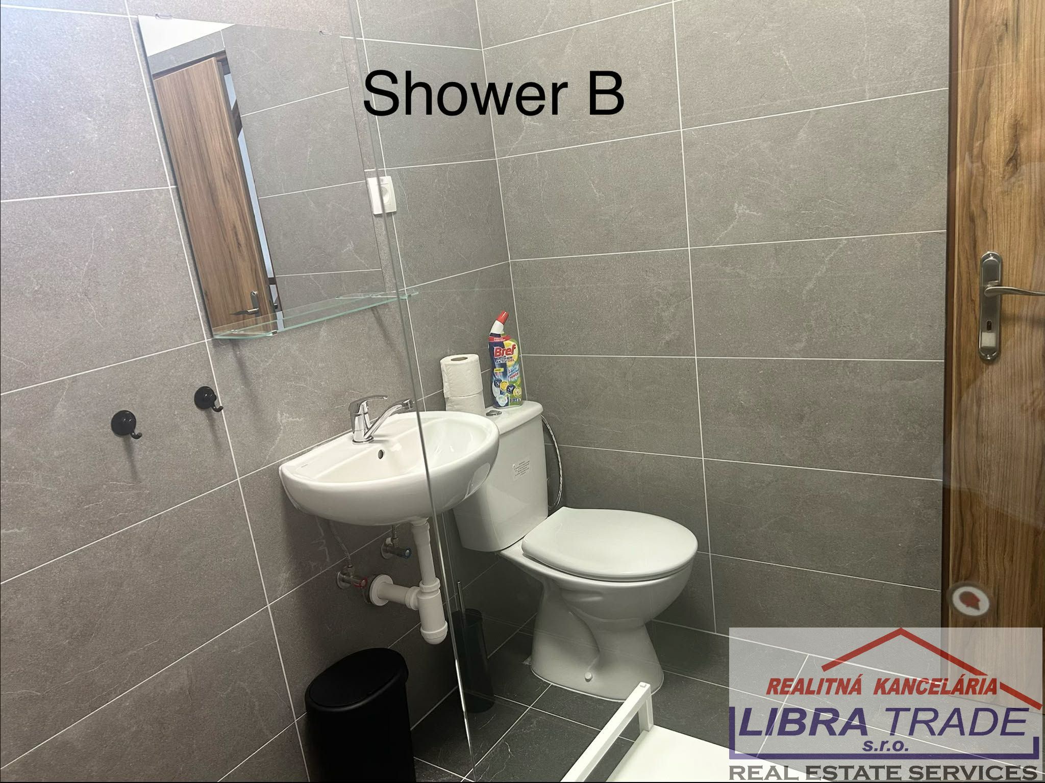  DLHODOBÝ PRENÁJOM NOVOZREKONŠTRUOVANÉHO RODINNÉHO DOMU – ŠURANY — foto 11