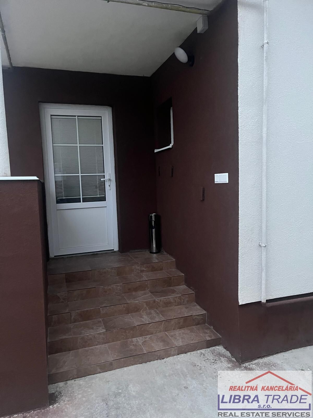  UBYTOVANIE PRE FIRMY A AGENTÚRY – ŠURANY, KOSTOLNÝ SEK — foto 8