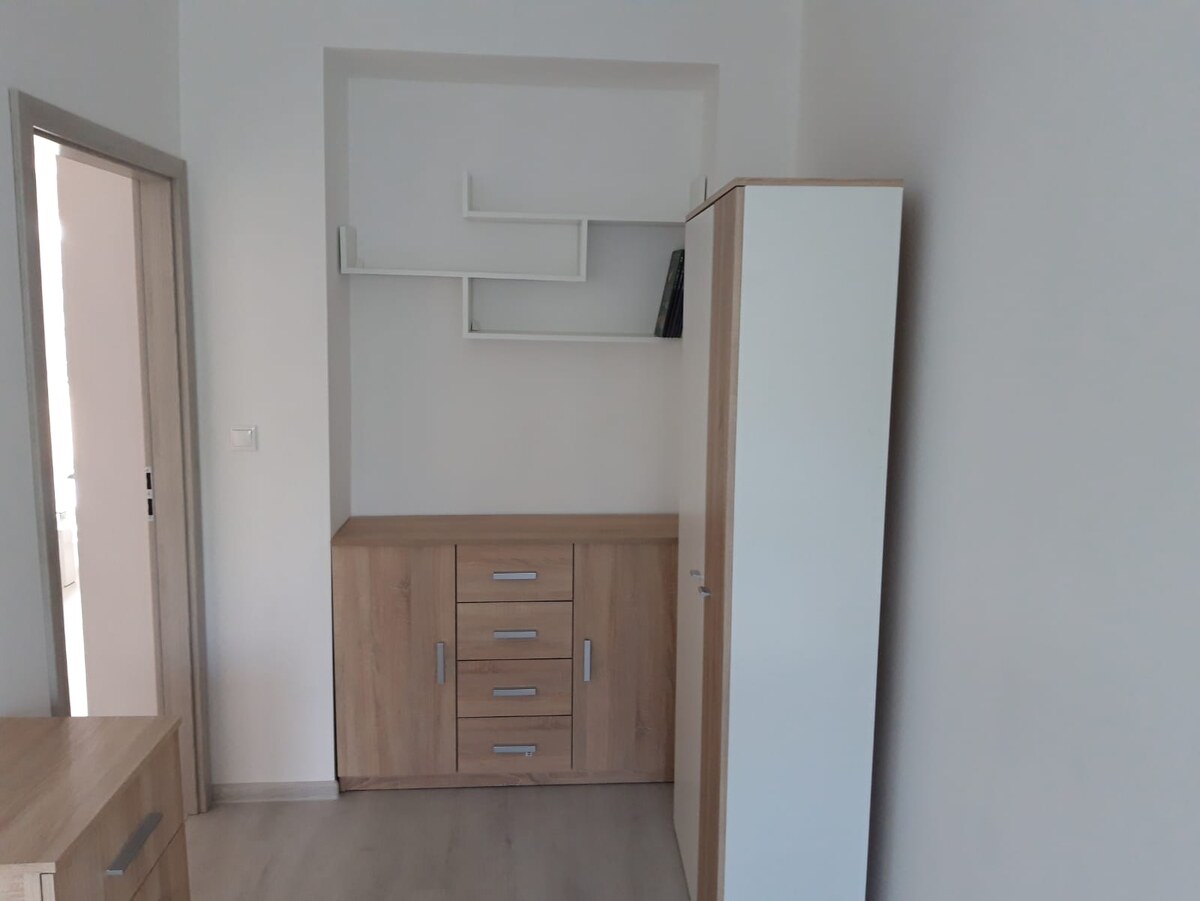 Prenajmeme  2,5izb byt na Ostredkovej ulici — foto 14