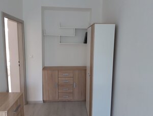 Prenajmeme  2,5izb byt na Ostredkovej ulici — foto 14