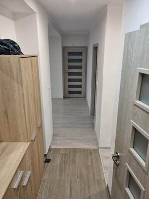 Prenajmeme  2,5izb byt na Ostredkovej ulici — foto 5