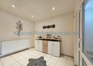 Poschodový 4izb. RD 180 m2, 453 m2 pozemok Trebišov — foto 14