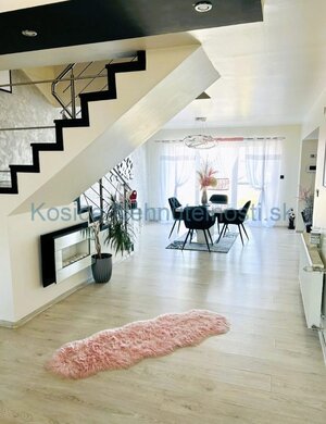 Poschodový 4izb. RD 180 m2, 453 m2 pozemok Trebišov — foto 4