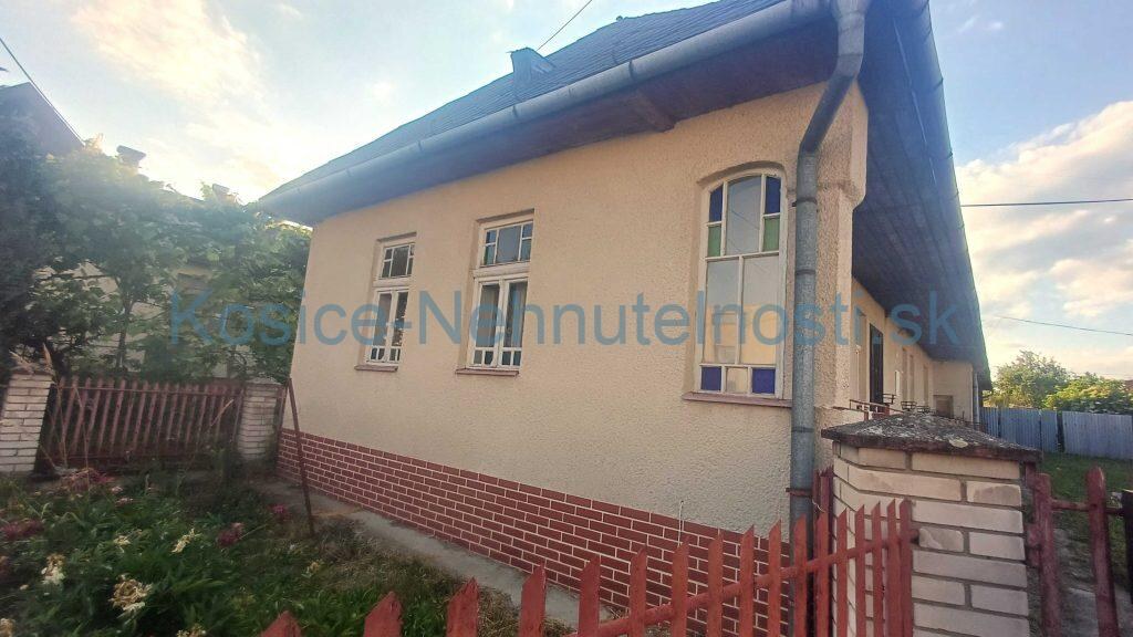 Gazdovský dom 5 izb., 1152 m2 pozemok - Malé Ozorovce — foto 2